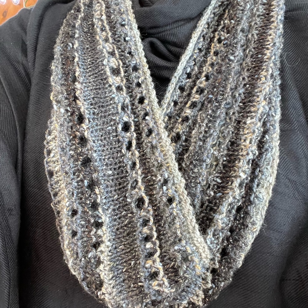 Cowl Scarf- handknitted
